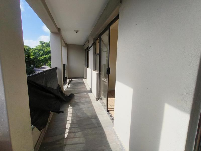 To Let 2 Bedroom Property for Rent in Parklands Western Cape